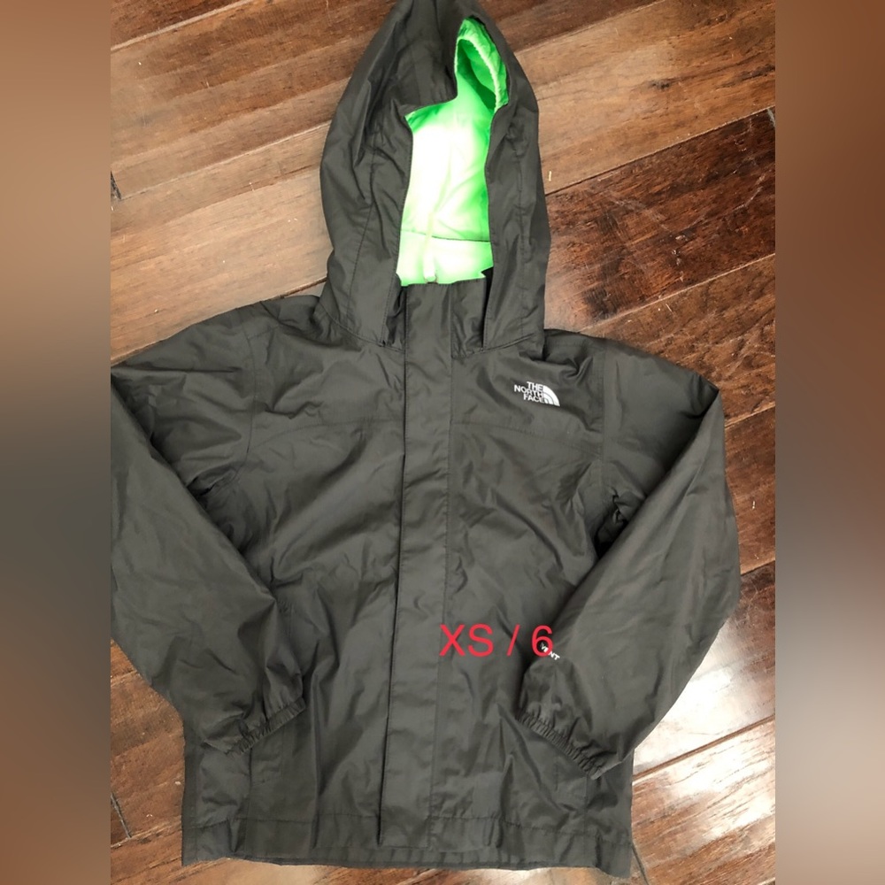 North Face rain jacket black sz XS 6 youth